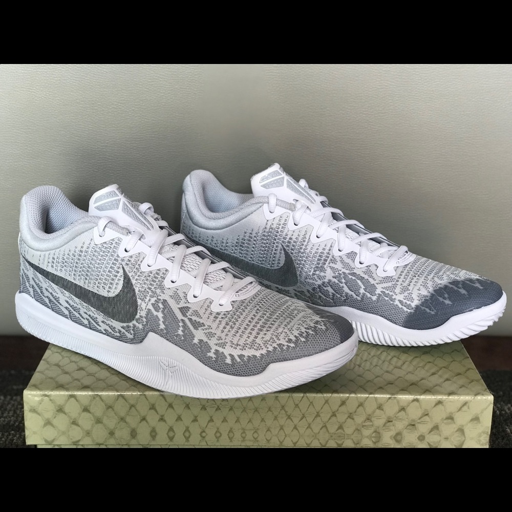 NEW Nike Kobe Mamba Rage White Basketball Elite XI - Picture 3 of 8